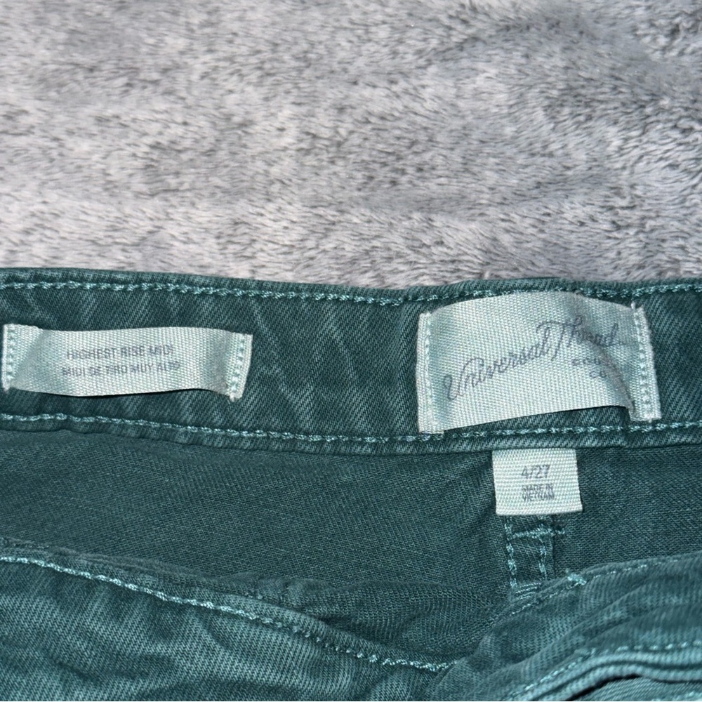 Universal Thread High Rise Green Denim Shorts - Picture 6 of 7